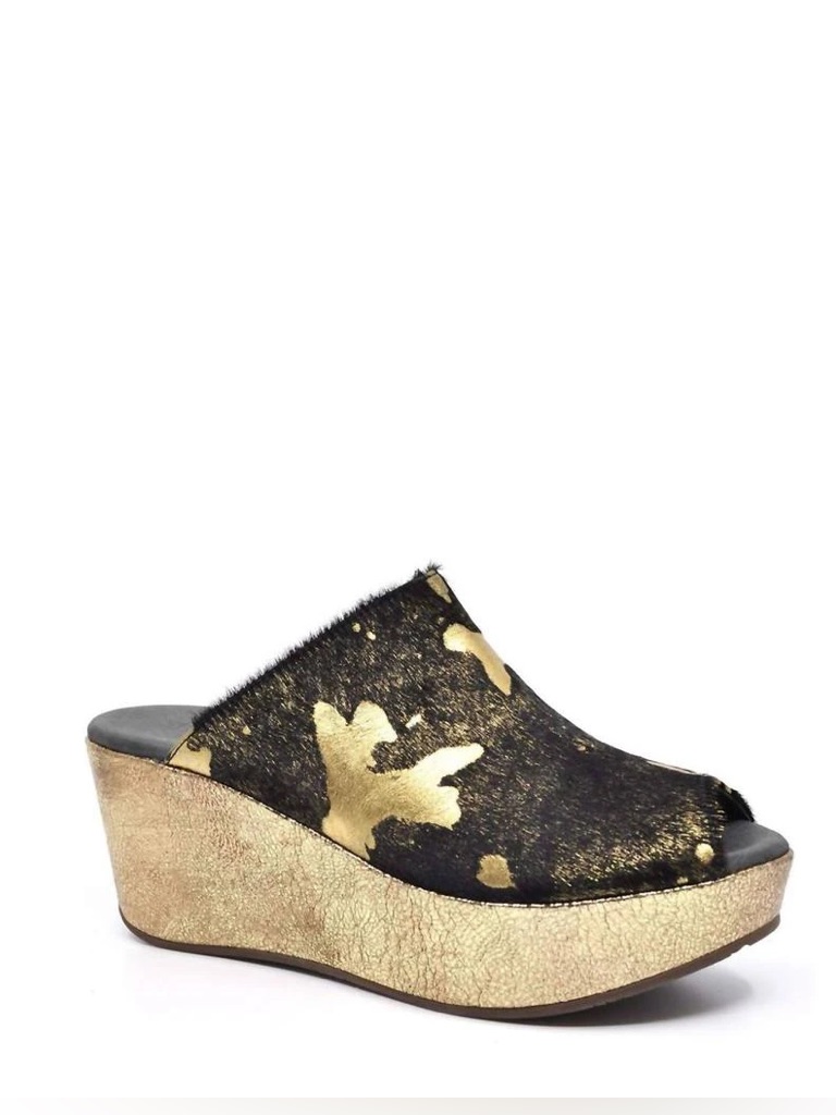 New Chocolat Blu Yiona Wedge Sandals In Black Gold Calf Hair 7.5 Women’s Shoes